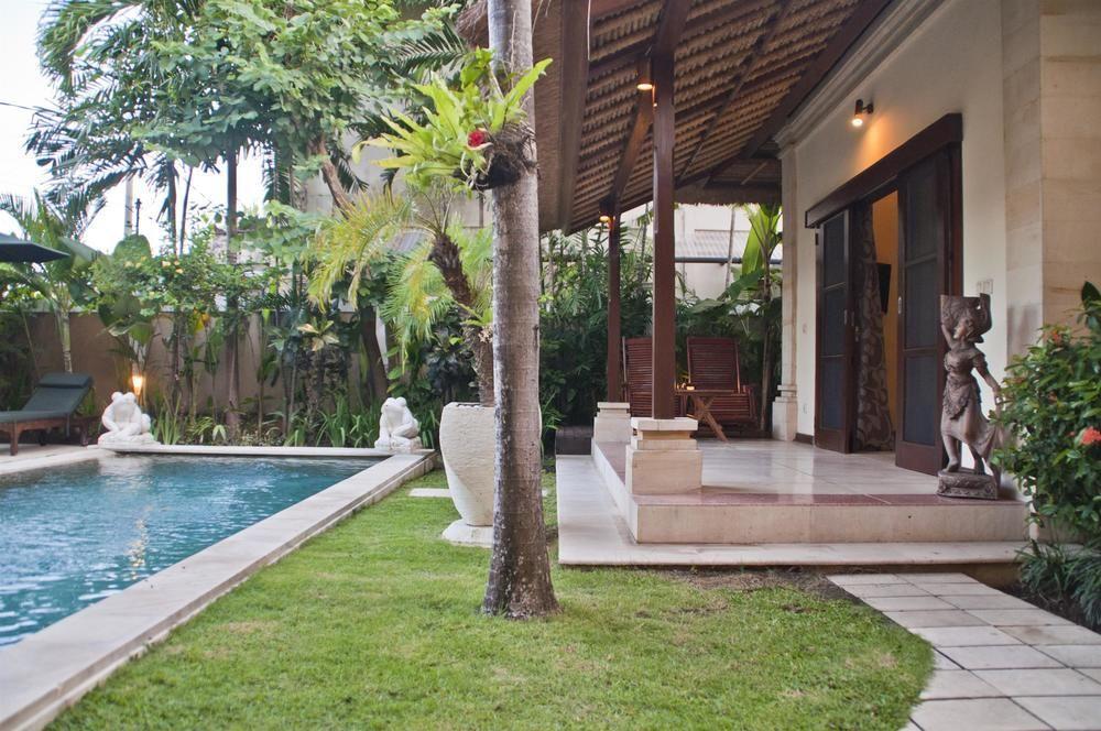 Villa Krisna Seminyak Buitenkant foto