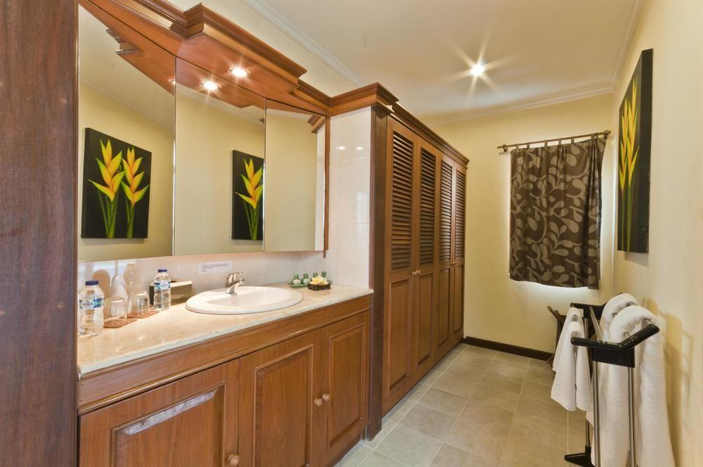 Villa Krisna Seminyak Buitenkant foto