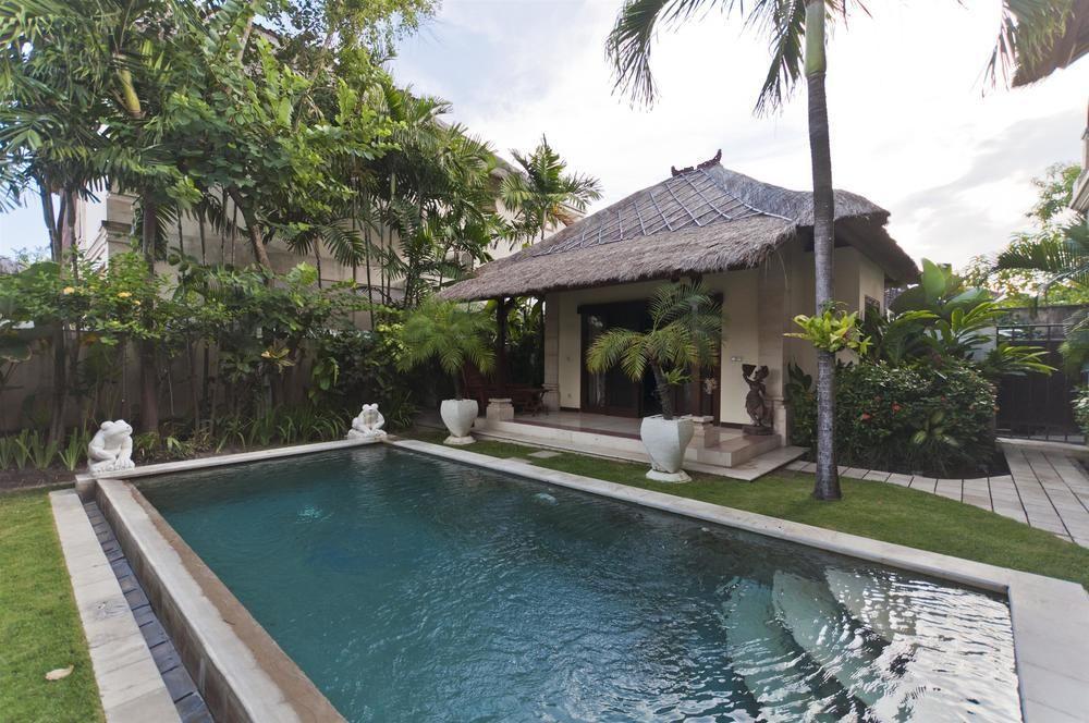 Villa Krisna Seminyak Buitenkant foto