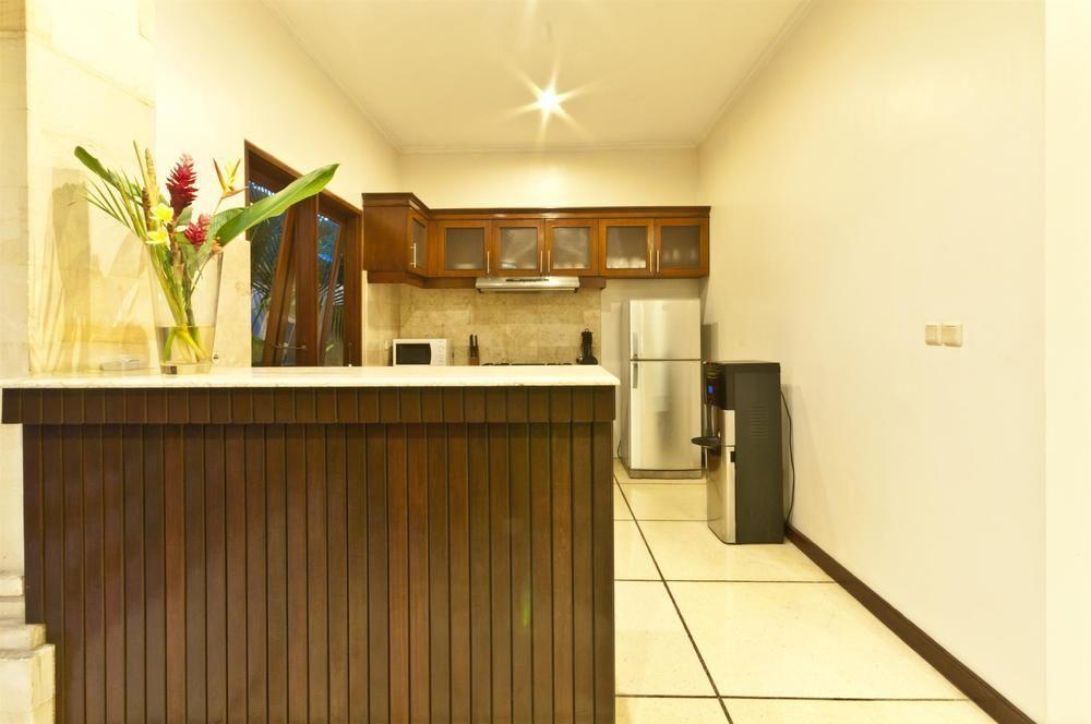 Villa Krisna Seminyak Buitenkant foto