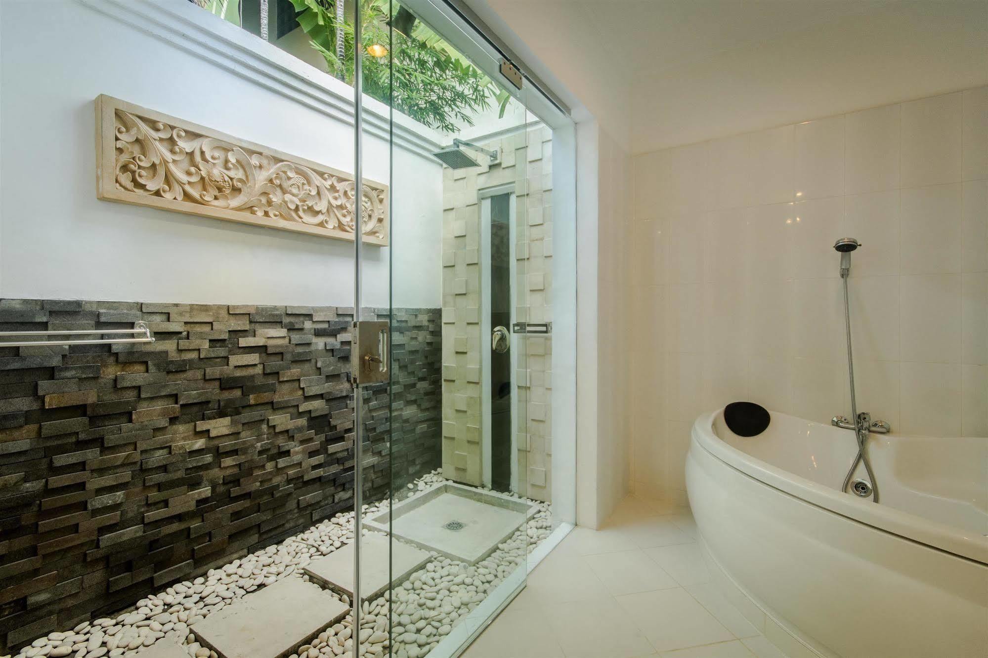 Villa Krisna Seminyak Buitenkant foto