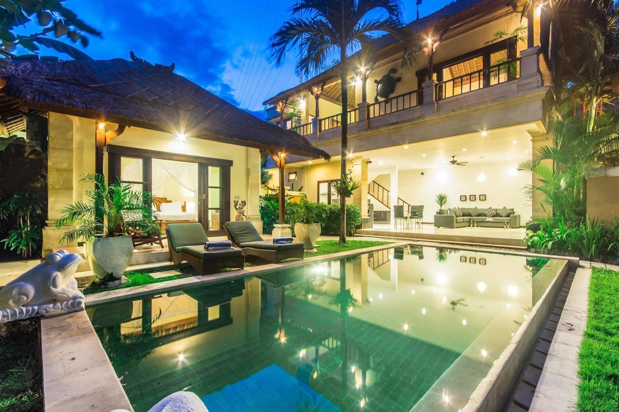 Villa Krisna Seminyak Buitenkant foto