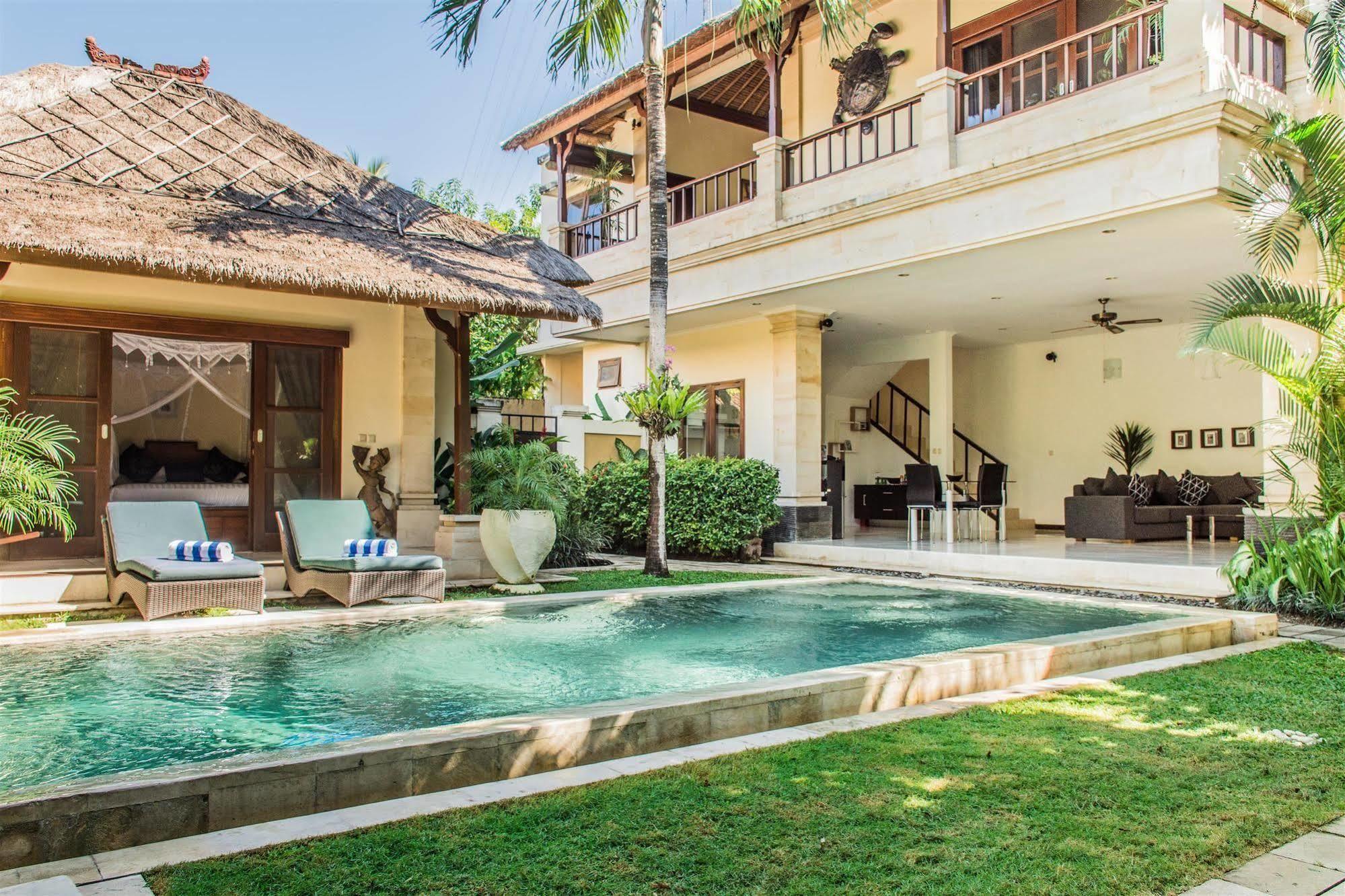 Villa Krisna Seminyak Buitenkant foto